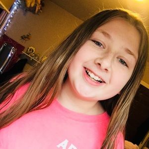 Meet your Posher, Dakota